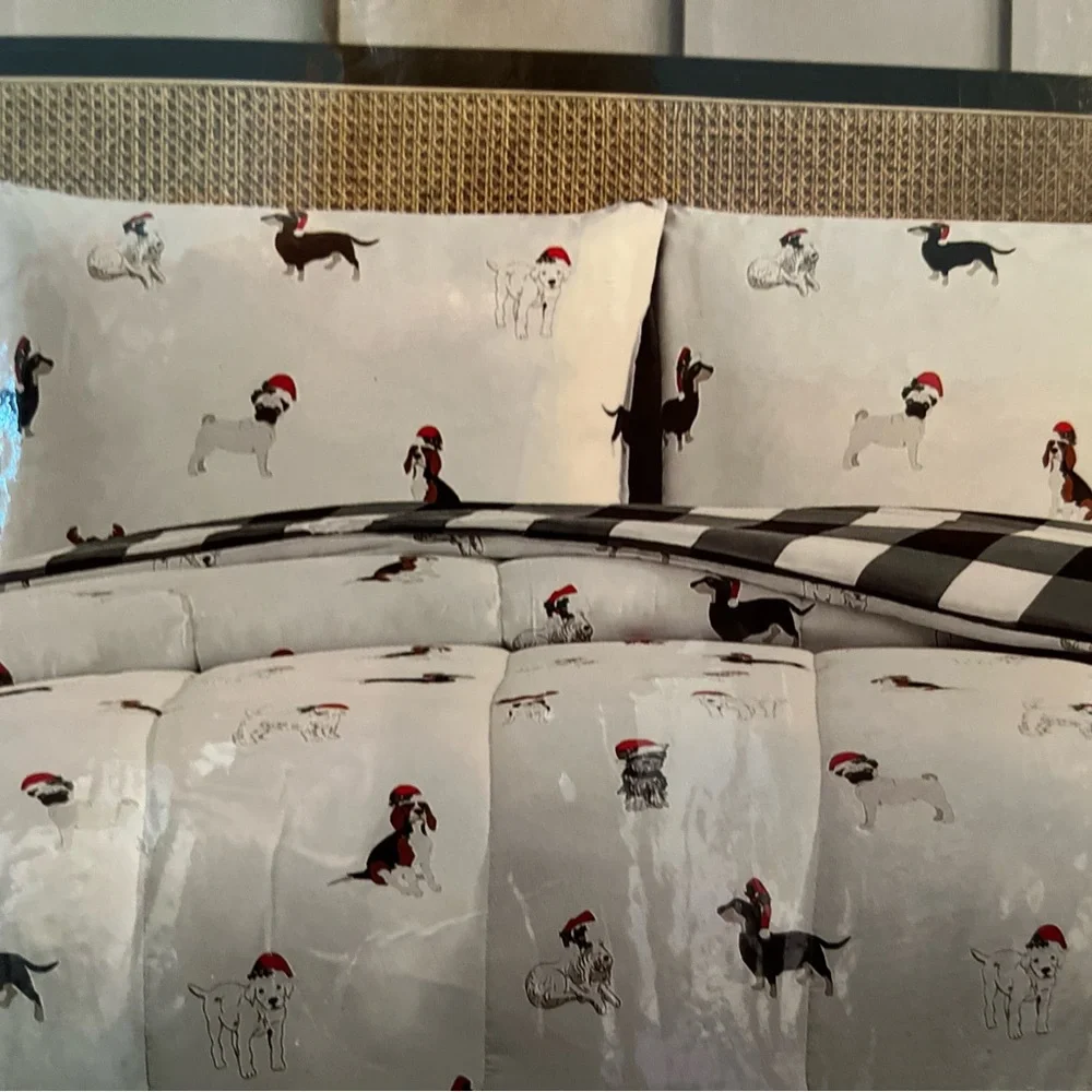 Full/queen comforter set holiday dogs reversible net great for the holidays